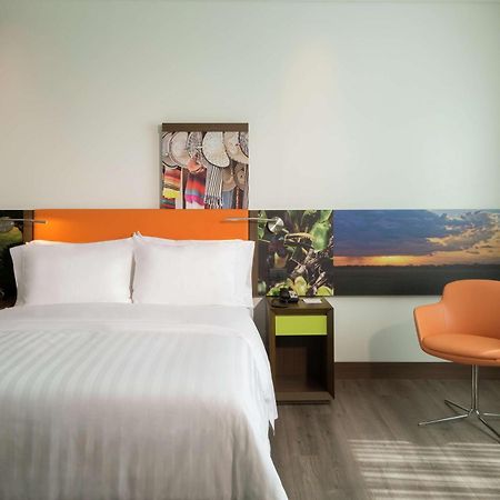 Hampton By Hilton Yopal Otel Dış mekan fotoğraf