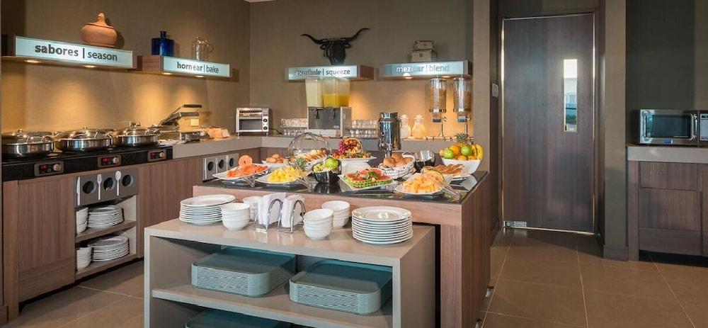 Hampton By Hilton Yopal Otel Dış mekan fotoğraf